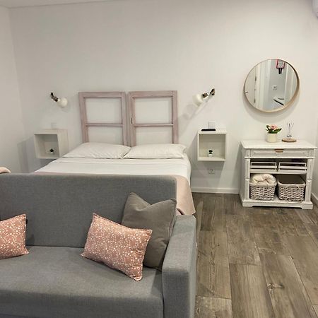 אספיניו Botica Guesthouse מראה חיצוני תמונה