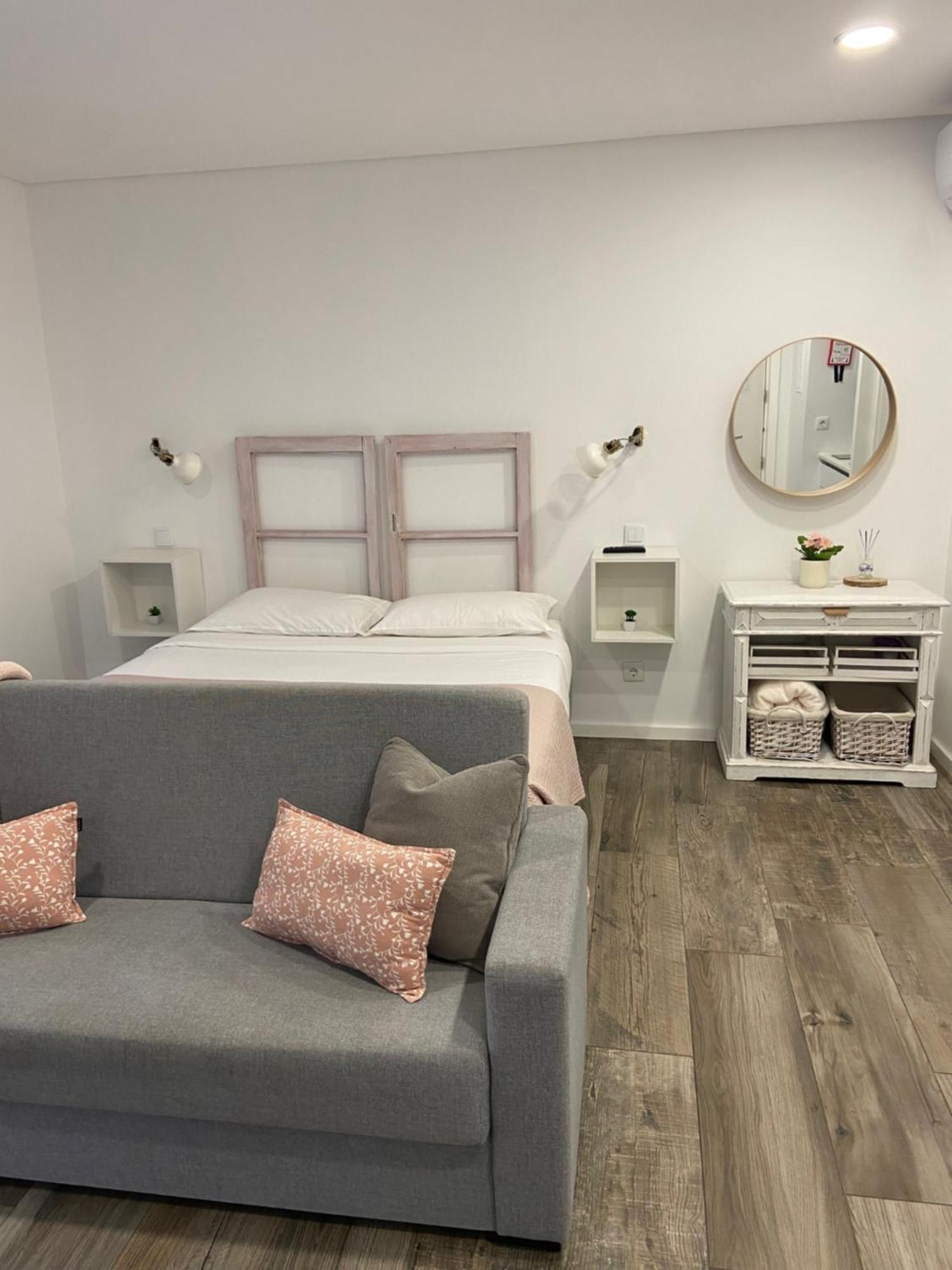 אספיניו Botica Guesthouse מראה חיצוני תמונה